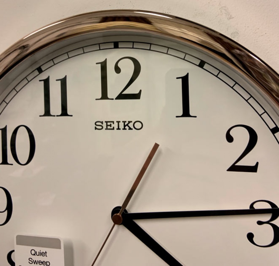 Настенные часы SEIKO QXA730PT