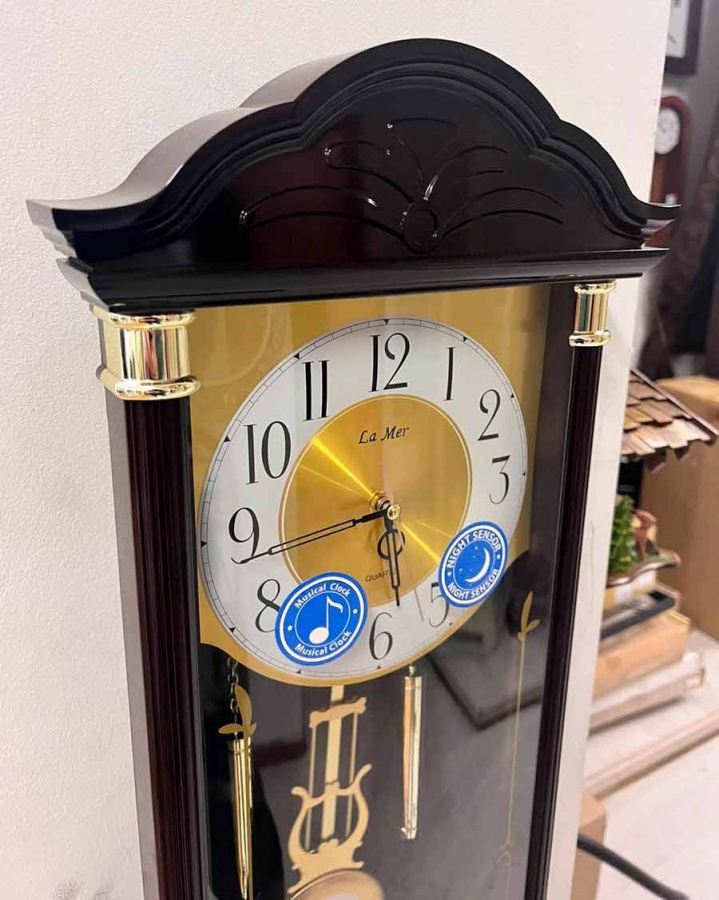Настенные часы LA MER GE033002 с маятником и мелодиями