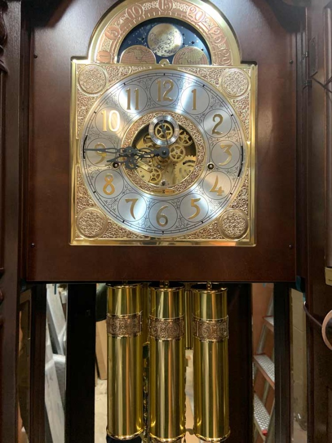 Напольные механические часы Howard Miller 611-188 