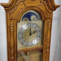 часы Howard Miller 620-184 