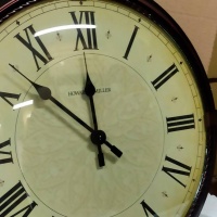 часы из металла Howard Miller 625-498 