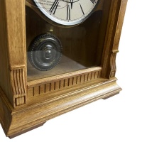 Настольные часы с боем и мелодией Bulova B7662