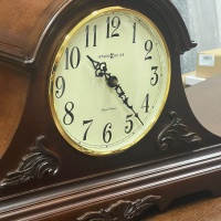 Настольные часы Howard Miller 635-127