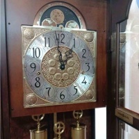 Напольные  часы Howard Miller 611-078