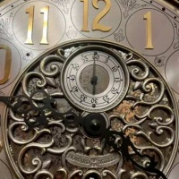 часы Howard Miller 610-648