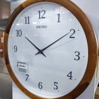 деревянные часы SEIKO QXA763BN 