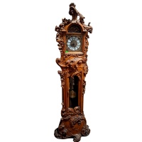 Напольные оригинальные механические часы Венеция (Италия)